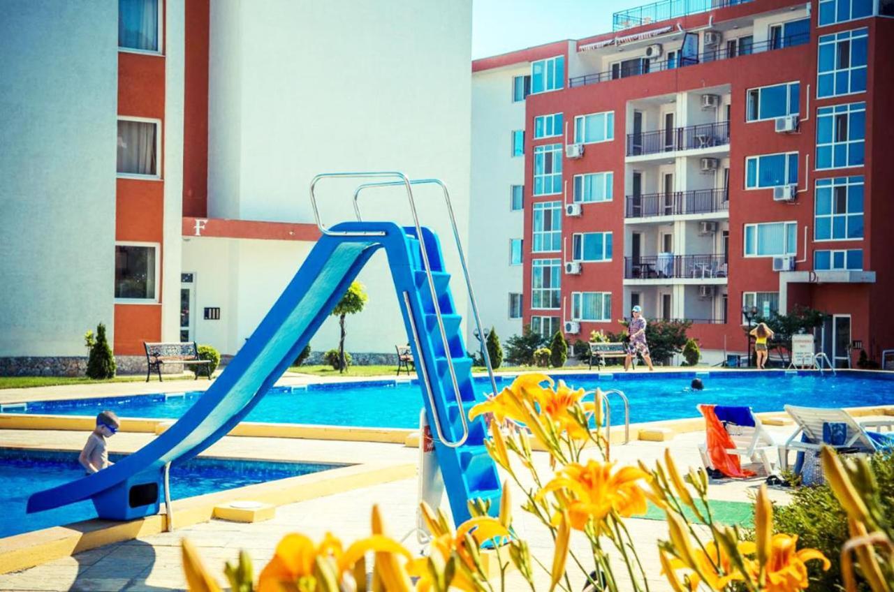 Panorama Fort Beach, Фамилно Студио Deluxe Sveti Vlas Eksteriør bilde
