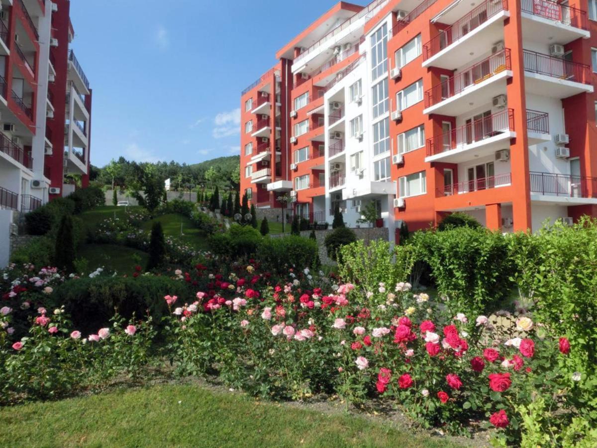 Panorama Fort Beach, Фамилно Студио Deluxe Sveti Vlas Eksteriør bilde
